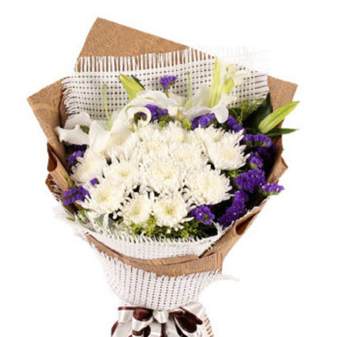 White miss(
15 white chrysanthemums and 6 lilies


-