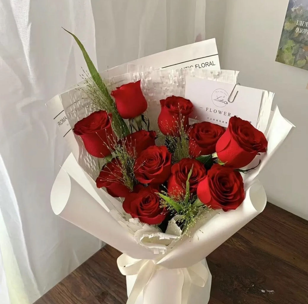 11 Red Roses