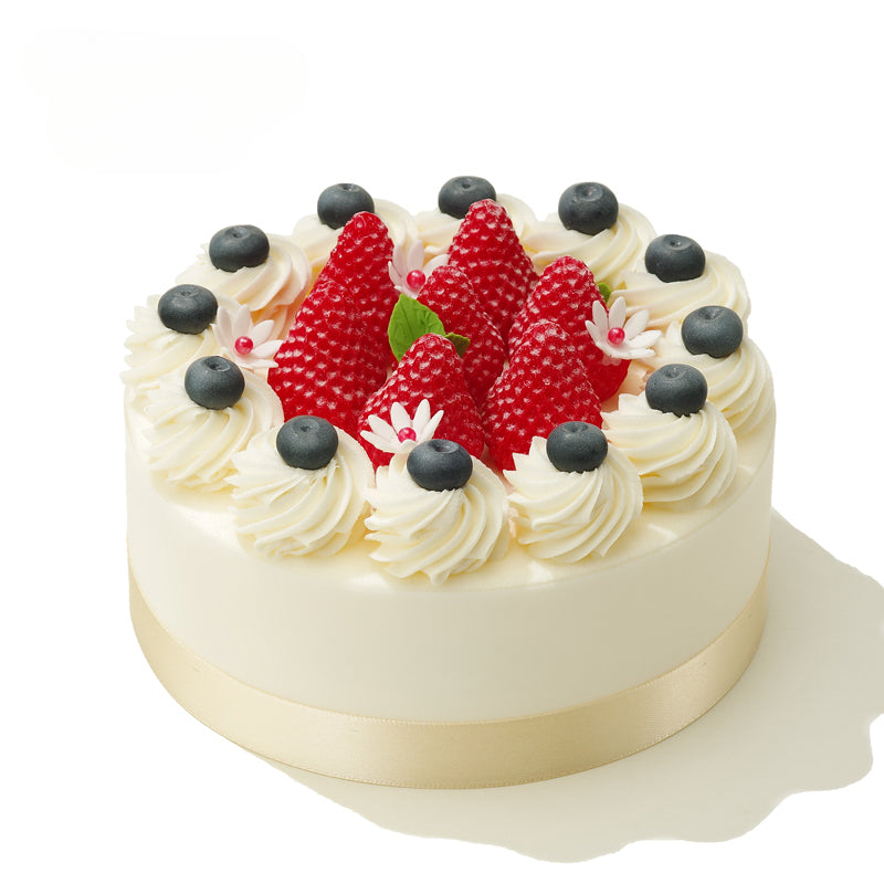 Berry Ball Animal Cream Layered Cake