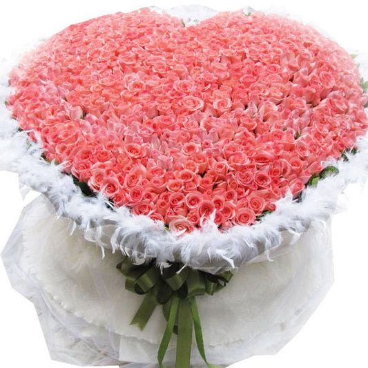 Nostalgia(
999 superb Diana pink roses)