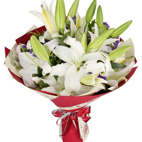 Flowers bloom under the rain