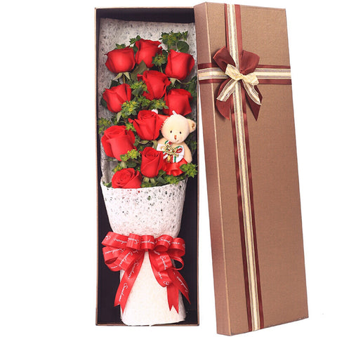 Love is with you(Selection of 11 high-quality red roses)