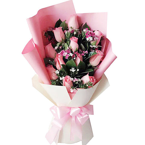 Just love you(11 pink Diana roses)