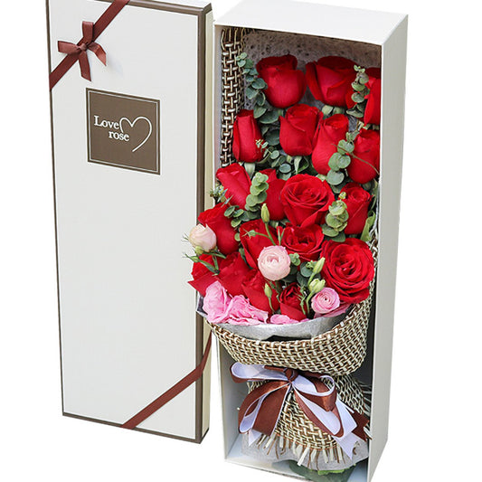 Beautiful lovers(
19 red roses-