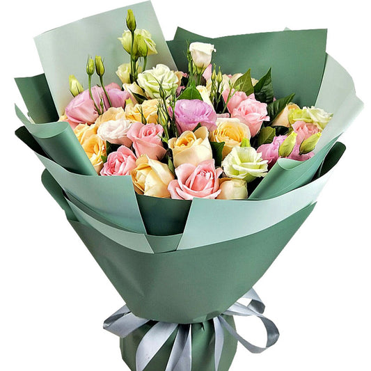 Deep in the heart(
19 champagne roses)