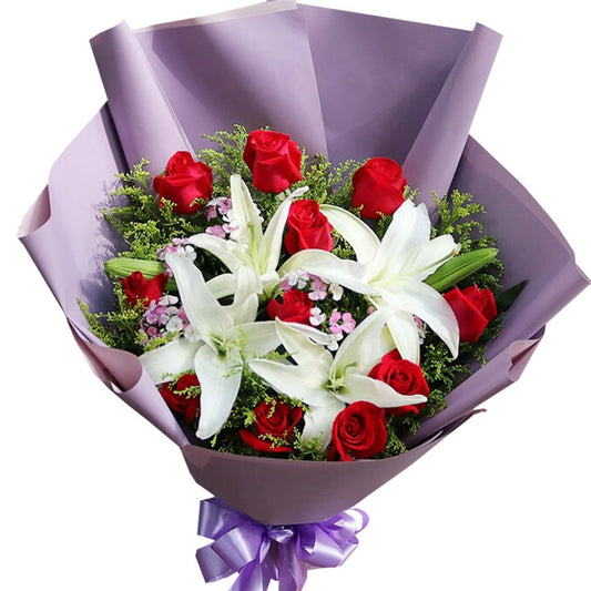 Landscape of love(
11 red roses)