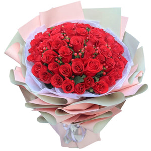 Mark of love(
33 red roses-