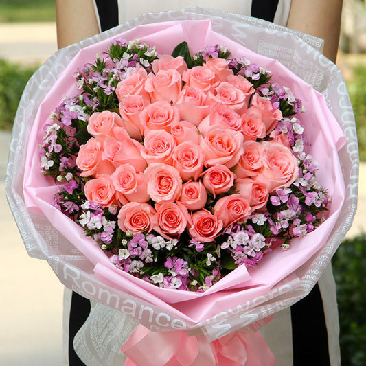 Drunk in love(
33 Diana Pink Roses)
