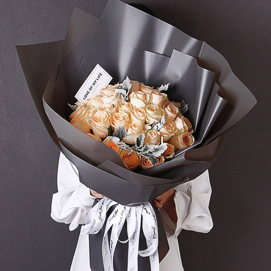 Afternoon sun(
33 premium champagne roses-