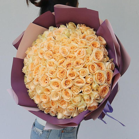 Dream for you(
99 boutique champagne roses


)