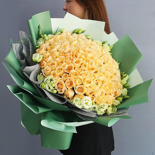 Never give up(
99 champagne roses-