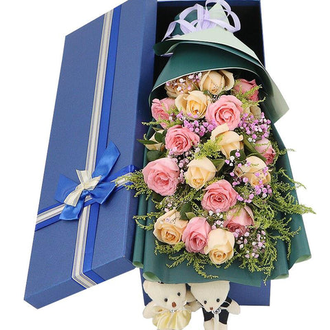 Set sail for happiness(
 champagne + 9 Diana pink roses-