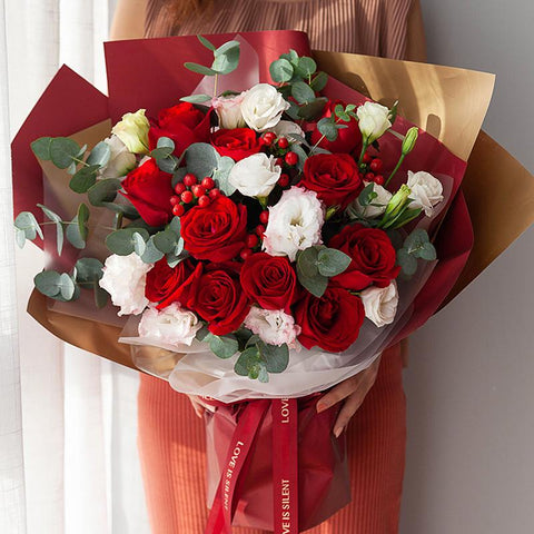 Love for a lifetime(11 red roses)