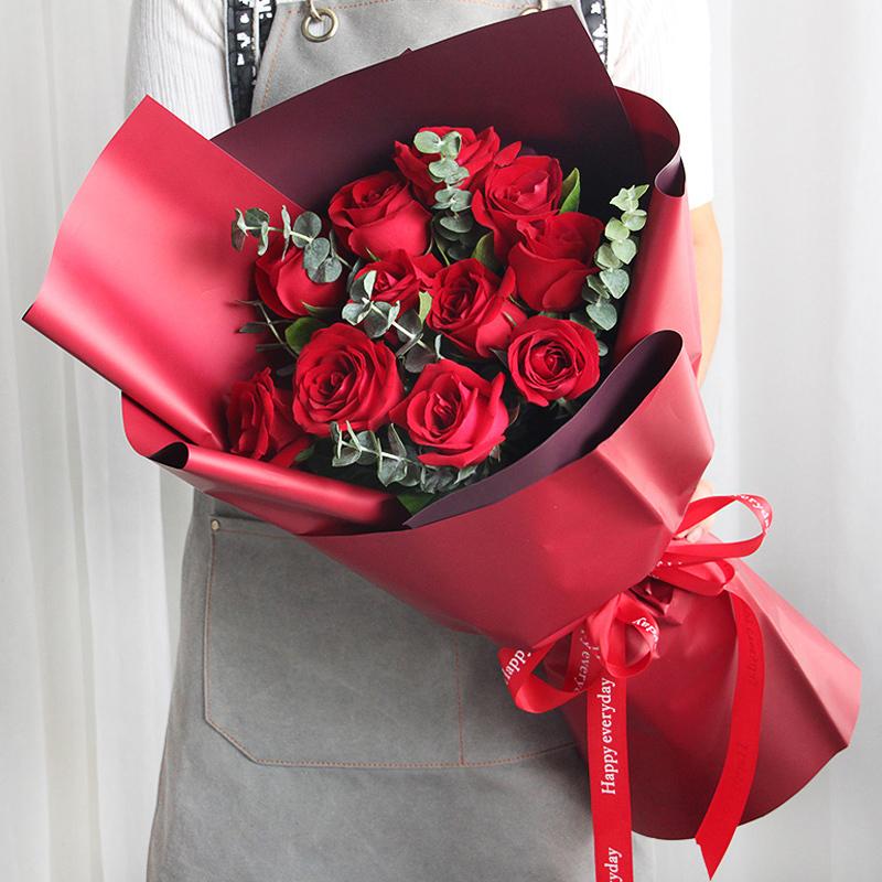 Deep love(11 red roses interleaved with eucal) (4529546428527)