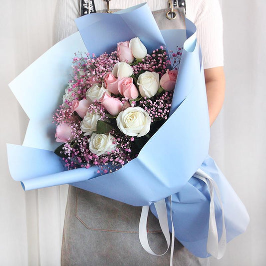 To the touching you(
19 white roses and Diana mix and match)