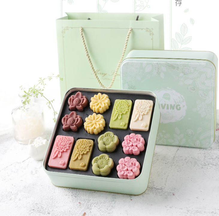 CNY Gift box(hamper) Traditional food: sweet scented osmanthus and mung bean cake- 2-4days delivery