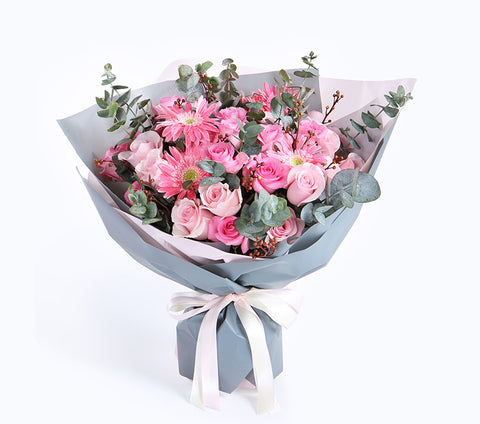13 beautiful pink Roses, 16 Roses, 5 red dragons, 9 lampstands, eucalyptus leaves to China
