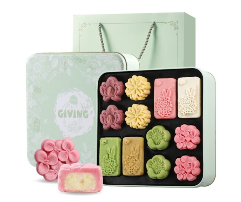 CNY Gift box(hamper) Traditional food: sweet scented osmanthus and mung bean cake- 2-4days delivery