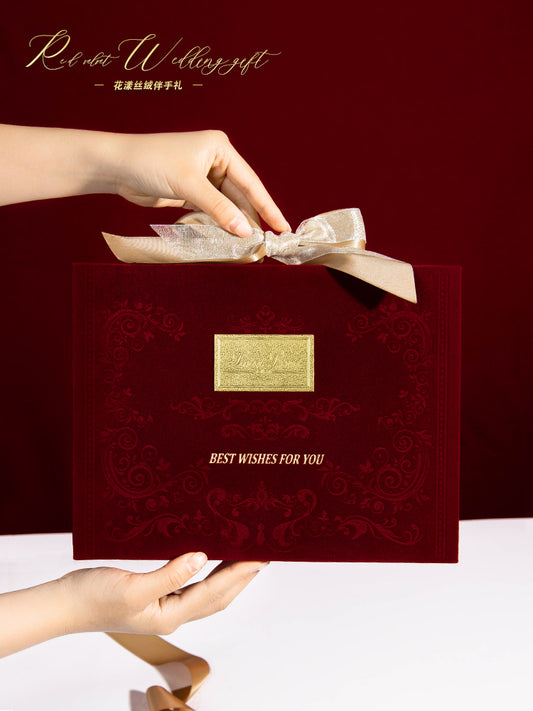 Christmas and New Year Wedding Gift Box - Delivery Takes 1-4 Days